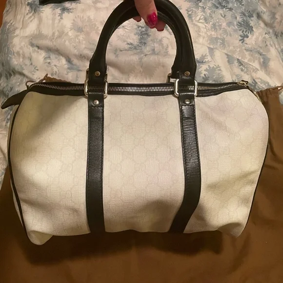 Preowned GUCCIWhite GG Supreme Coated CanvasJoy Boston Handbag